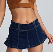Load image into Gallery viewer, Pocket Side Denim Skirt
