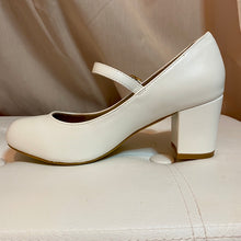 Load image into Gallery viewer, Cher Mid Block Heel Mary Jane Shoes
