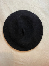 Load image into Gallery viewer, Cher Woollen Blends Beret Cap
